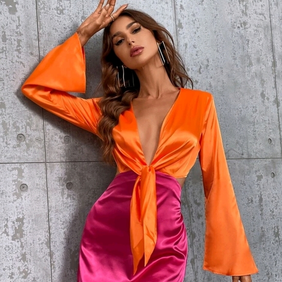 Two tone color block cut out dress - Picture 2 of 3